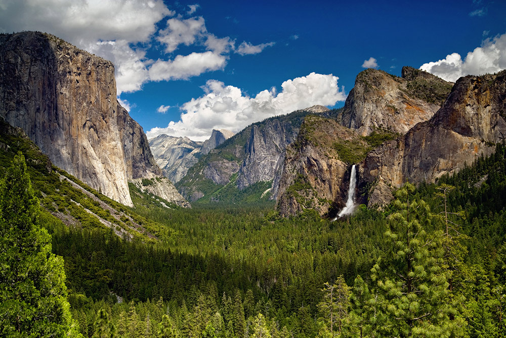 Tunnel View is a picturesque stop on the Valley Floor Tour.